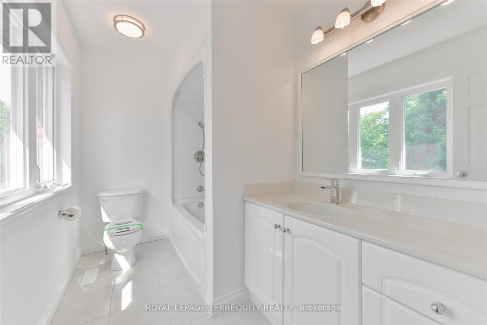 2216 Dunvegan Avenue Property Photo 27