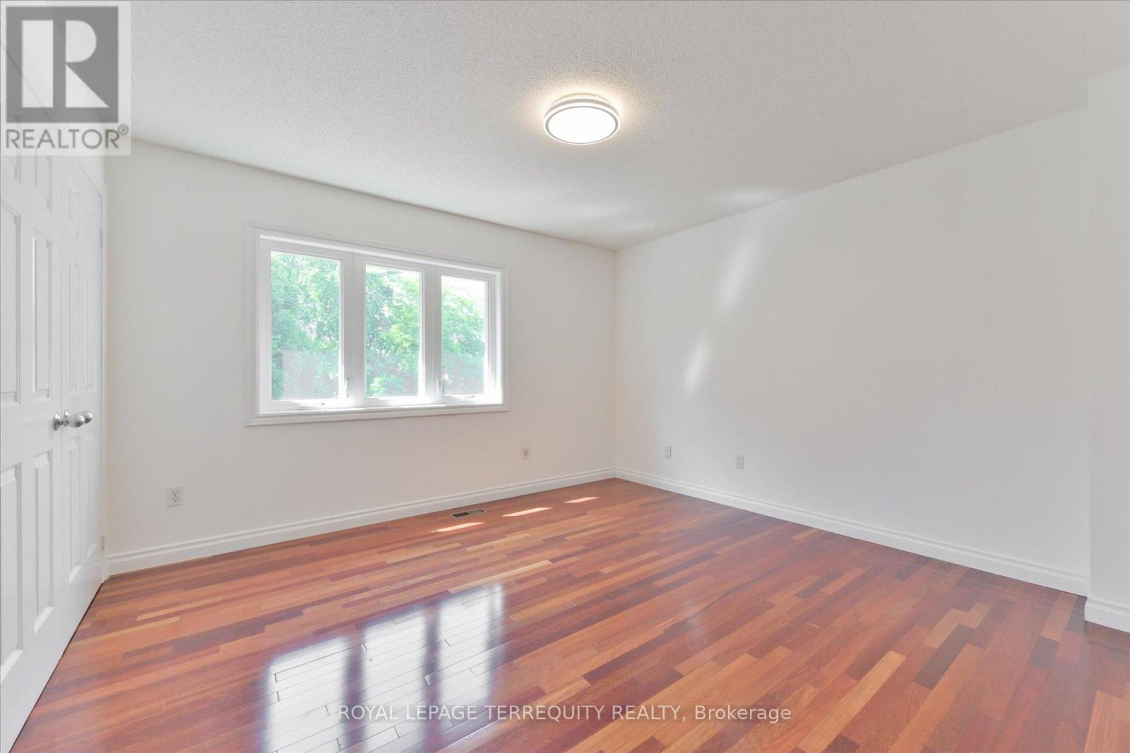 2216 Dunvegan Avenue Property Photo 28
