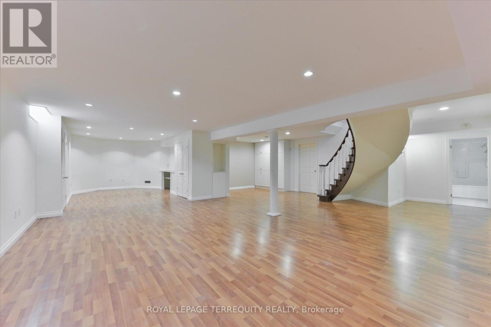 2216 Dunvegan Avenue Property Photo 33