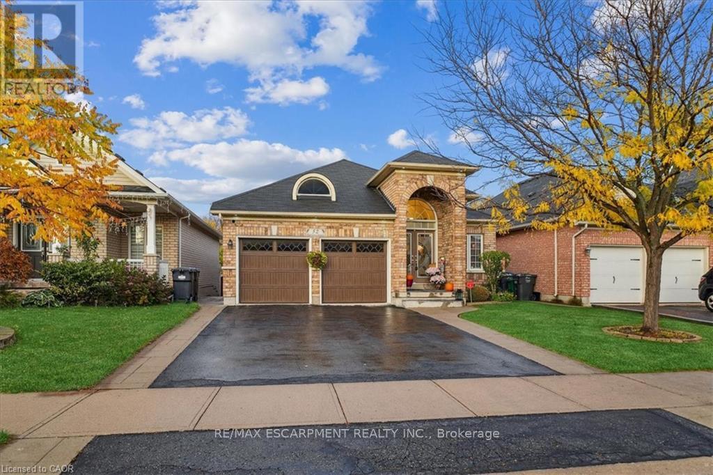 52 MISTYCREEK CRESCENT
