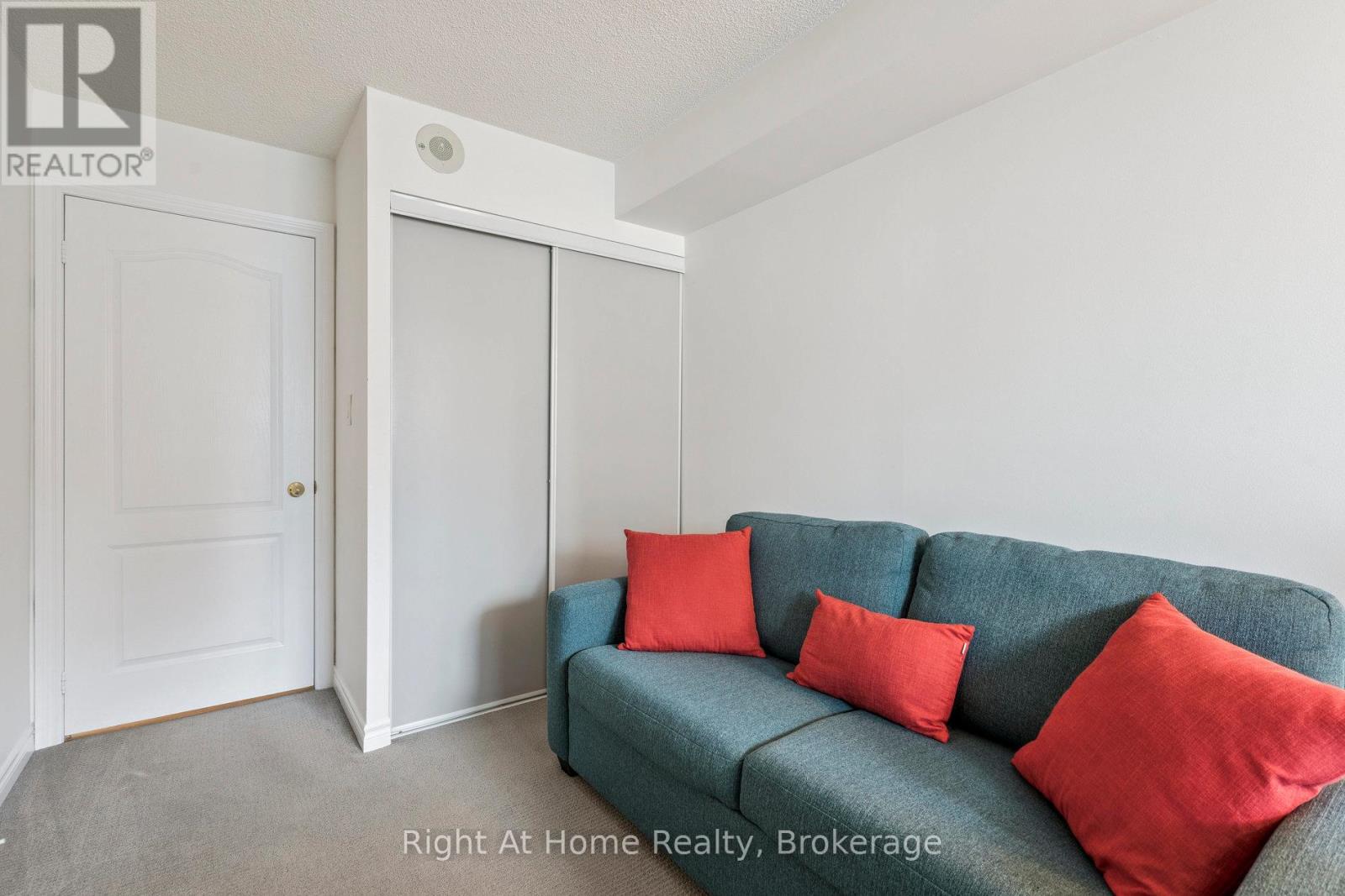 605 - 2111 Lake Shore Boulevard W Property Photo 16