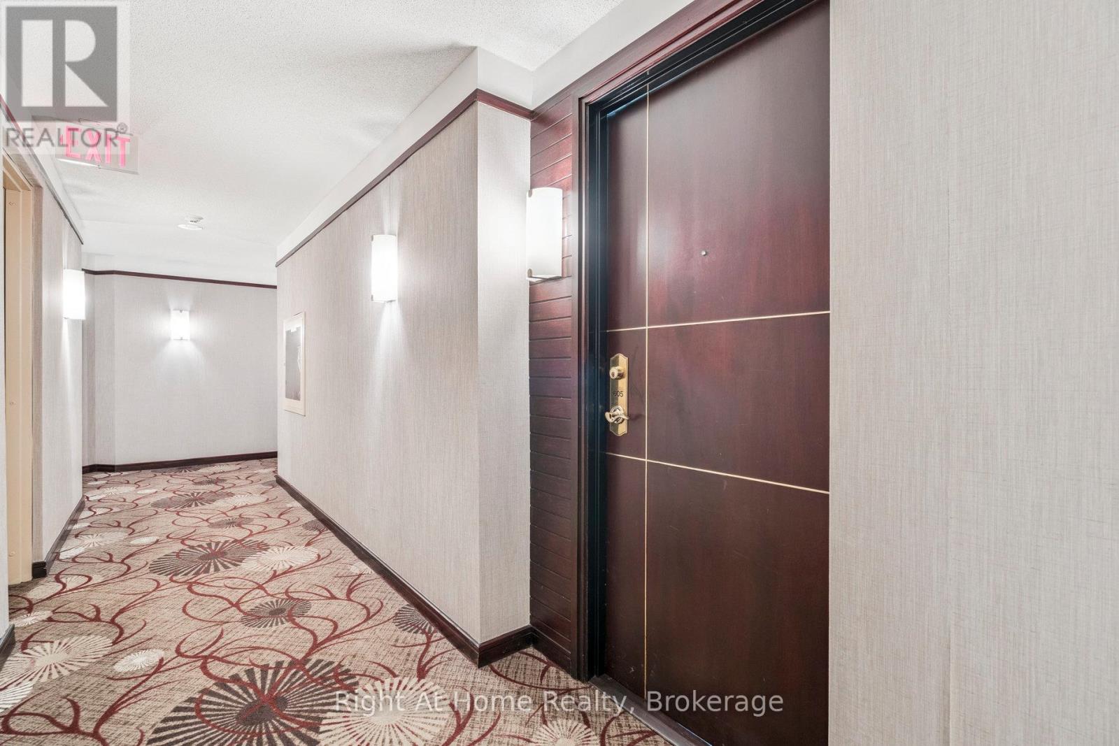 605 - 2111 Lake Shore Boulevard W Property Photo 21