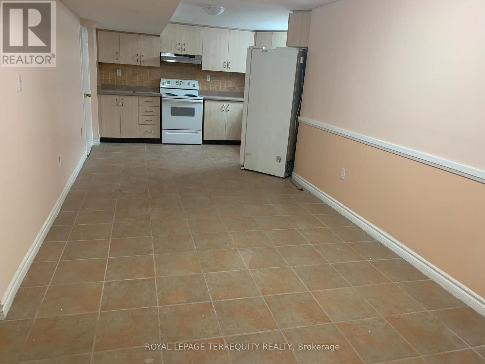 Bsmt - 12 Balmy Way Property Photo 4