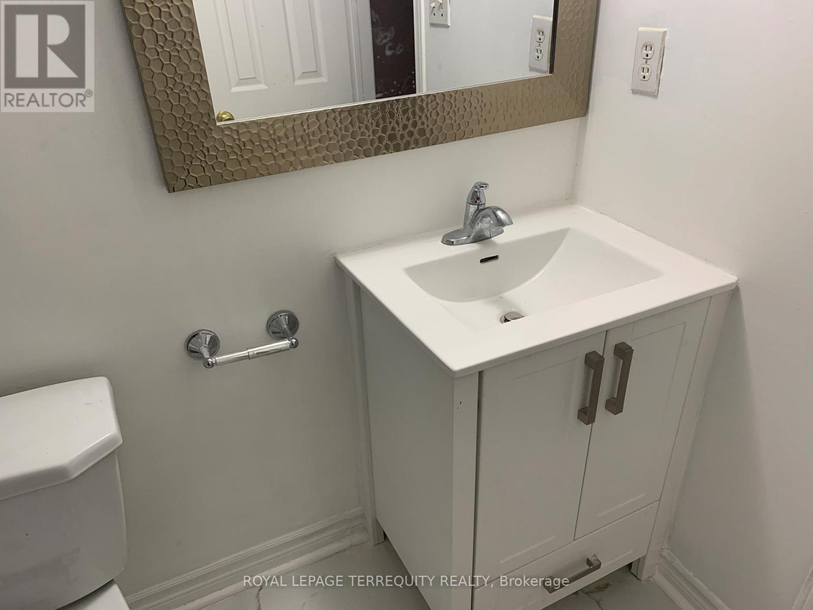 Bsmt - 12 Balmy Way Property Photo 7