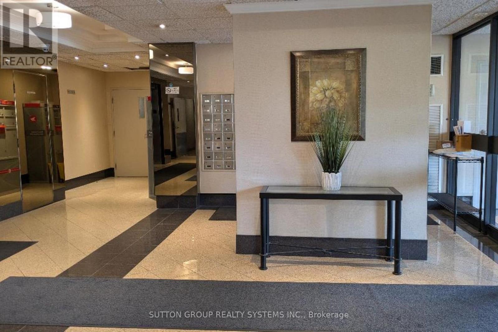 504 - 1300 Mississauga Valley Boulevard Property Photo 3
