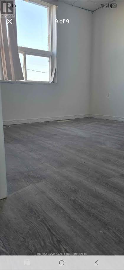 2nd Floor - 105 Kennedy Road S Property Photo 6