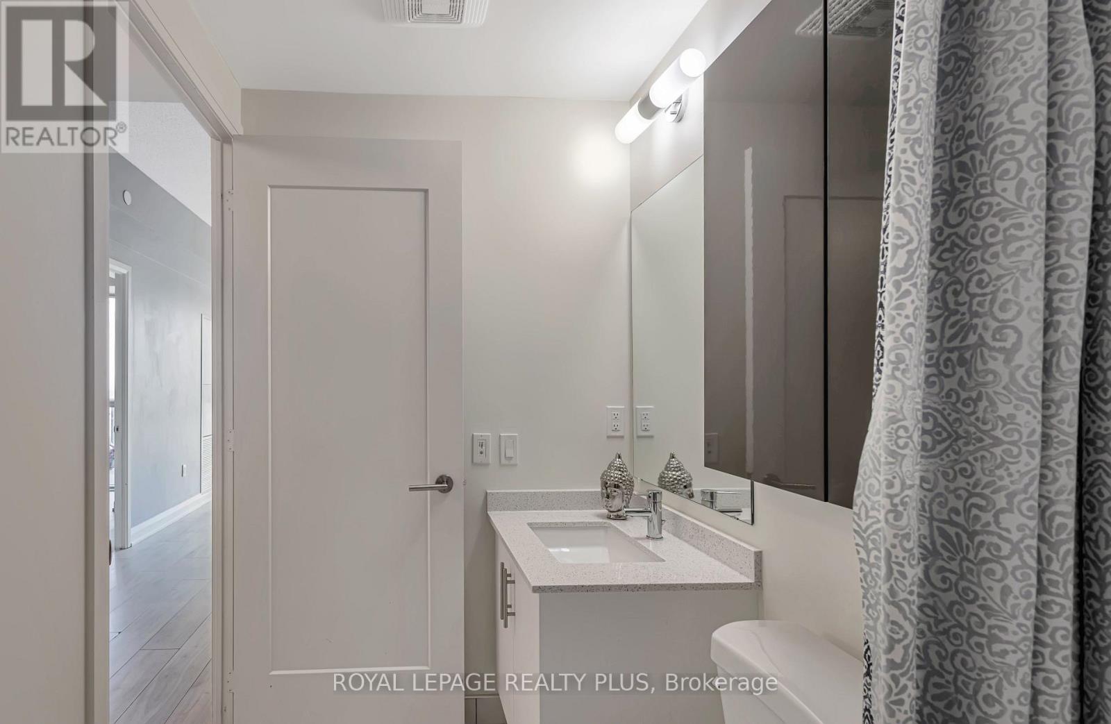 701 - 509 Dundas Street W Property Photo 16
