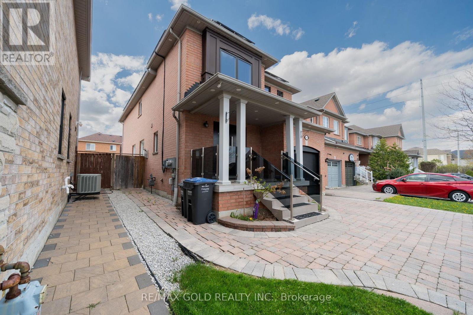 19 Spring Valley Court Property Photo 4