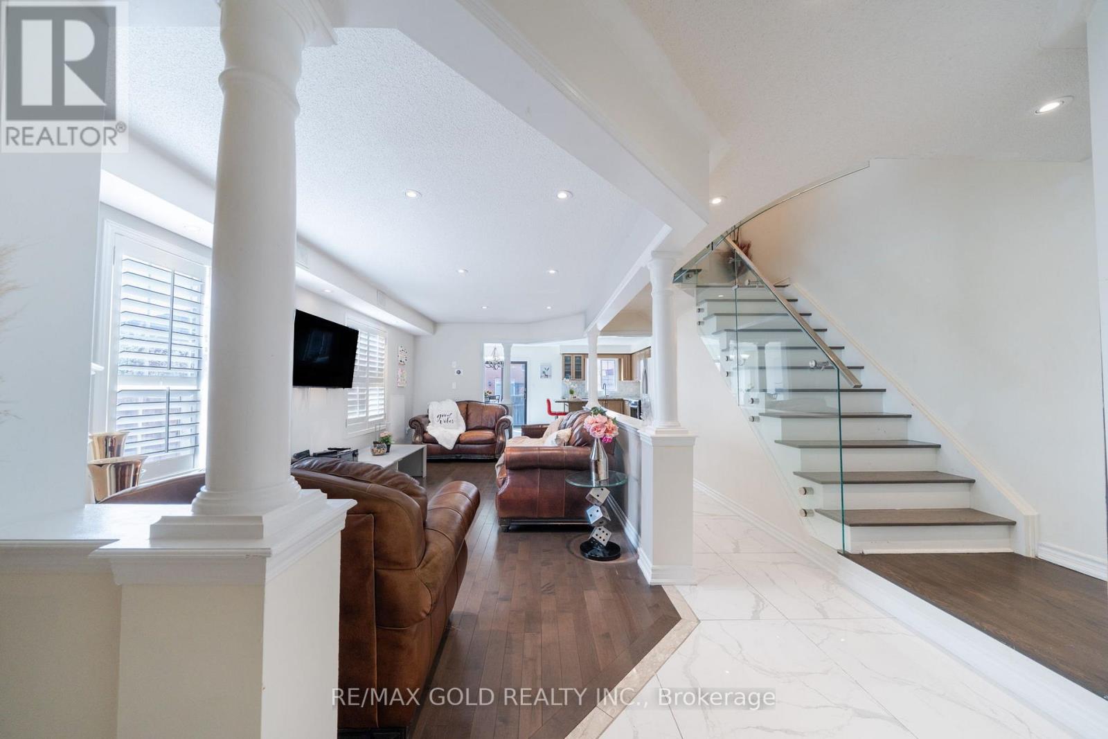 19 Spring Valley Court Property Photo 7