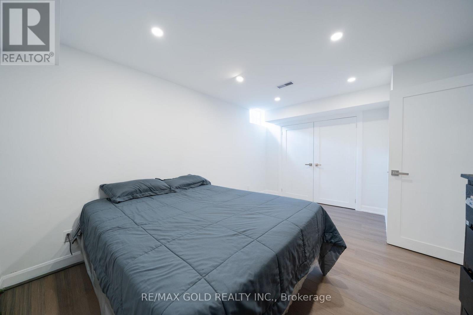 19 Spring Valley Court Property Photo 34