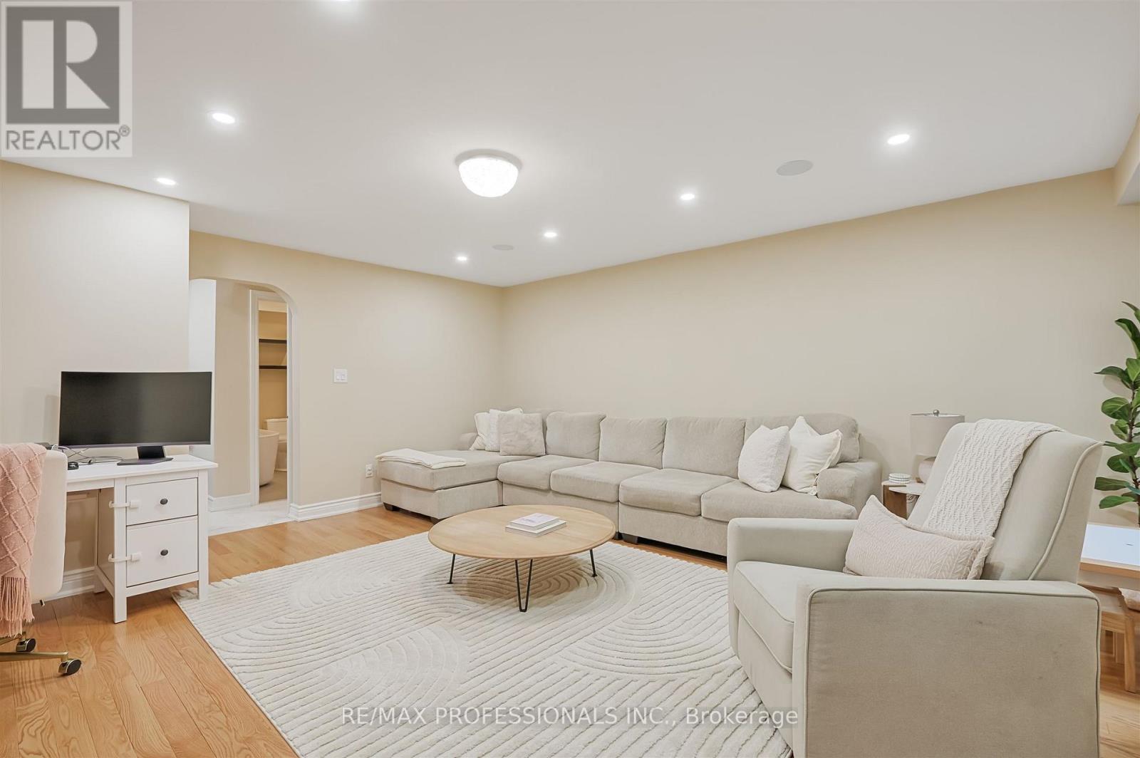 53 Tilden Crescent Property Photo 19