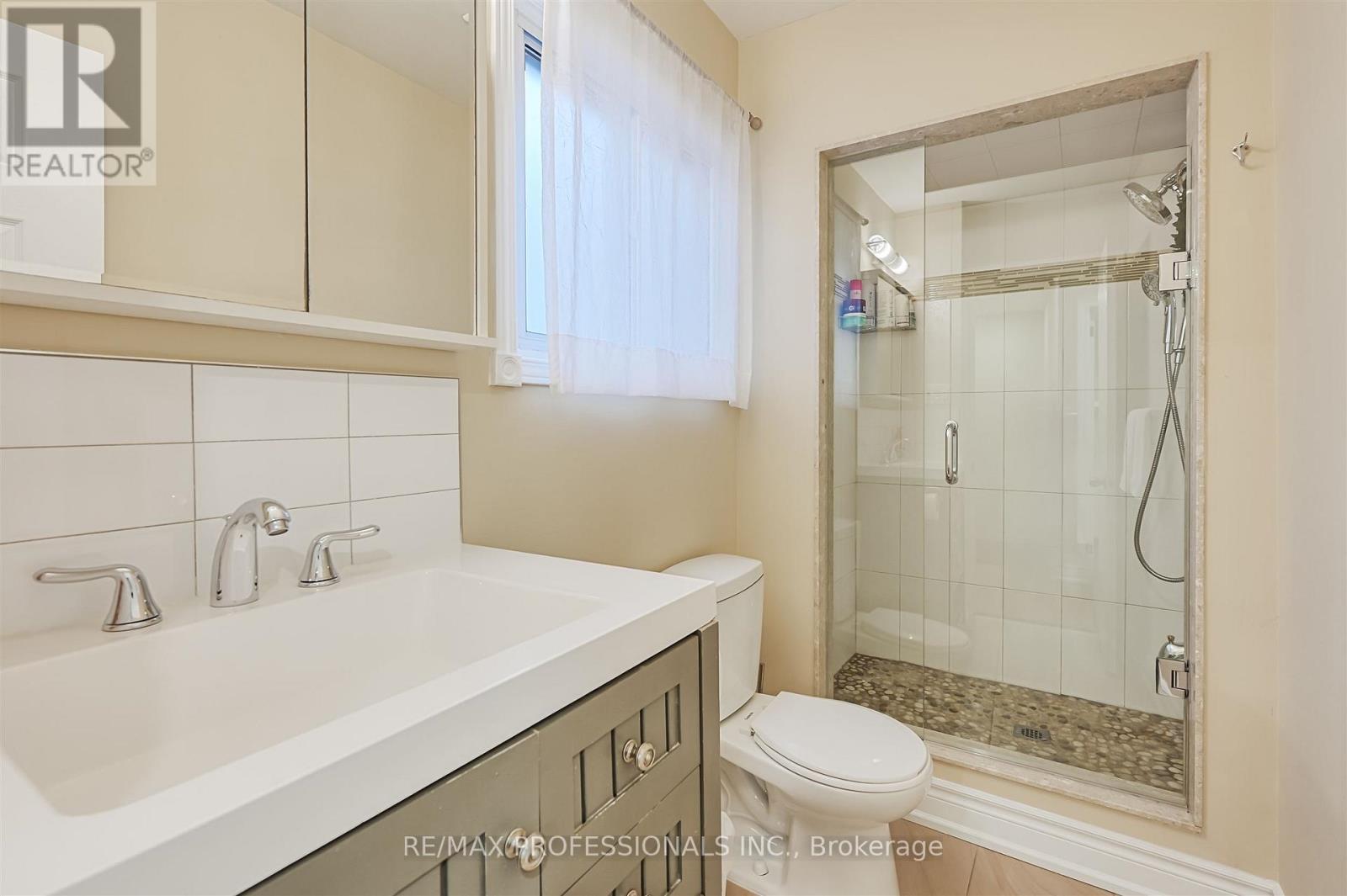 53 Tilden Crescent Property Photo 24