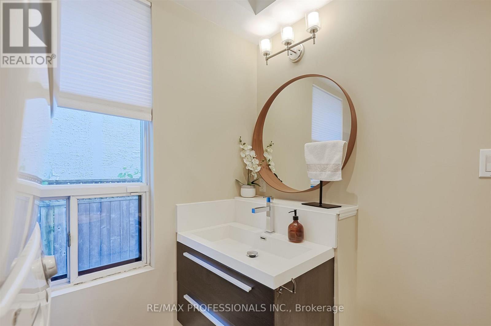 53 Tilden Crescent Property Photo 33