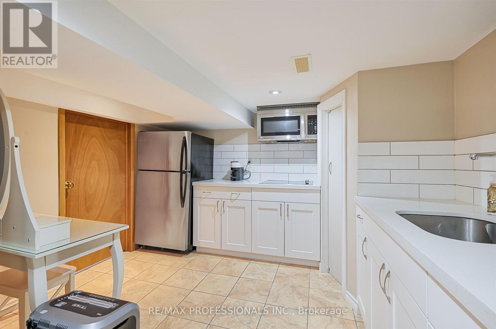 53 Tilden Crescent Property Photo 37
