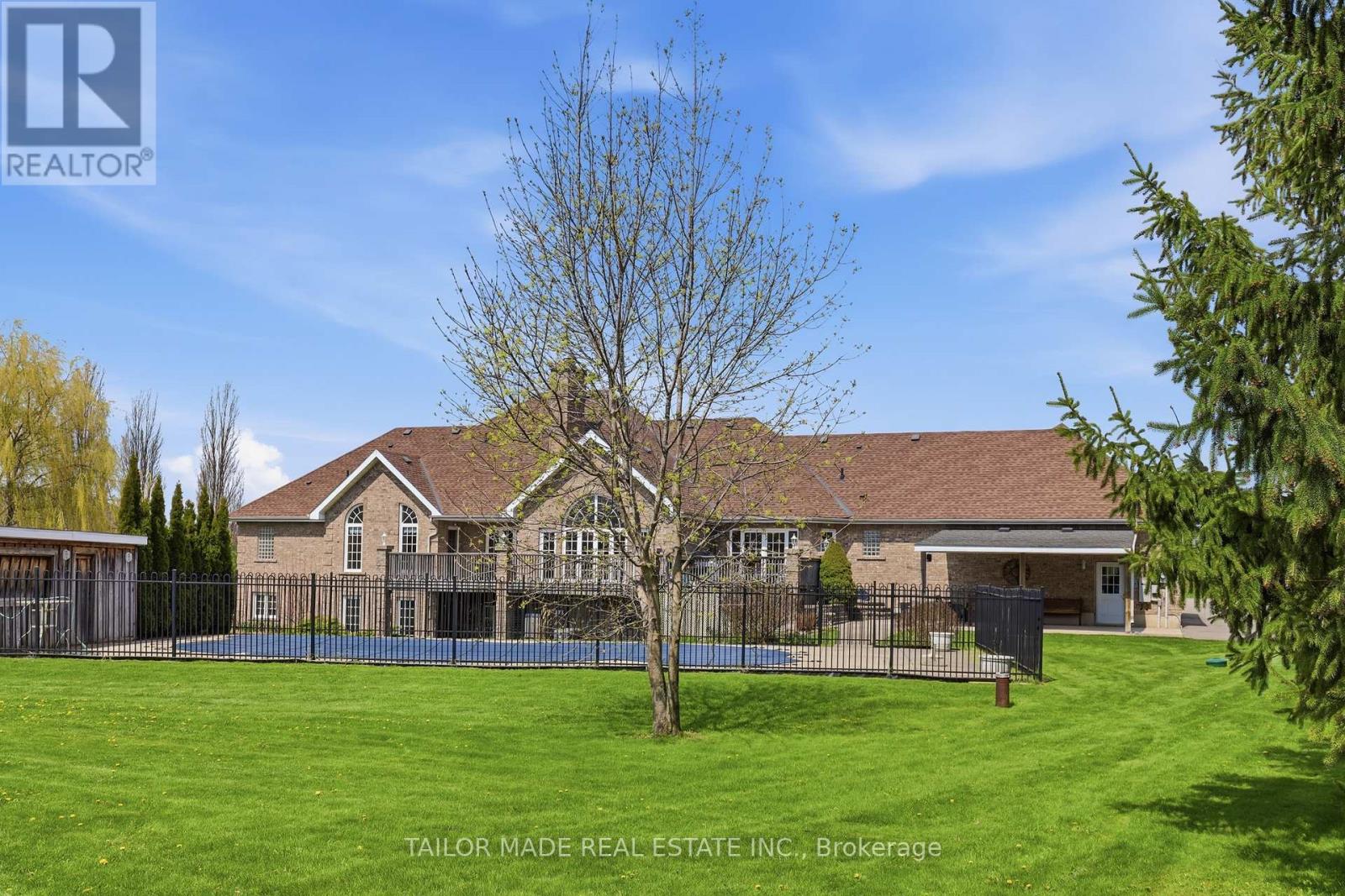 1749 Station Road Property Photo 2