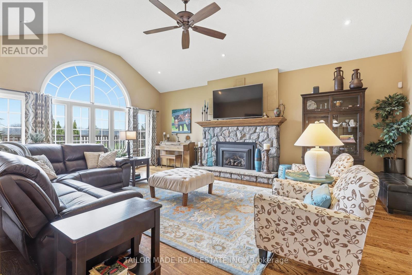 1749 Station Road Property Photo 11