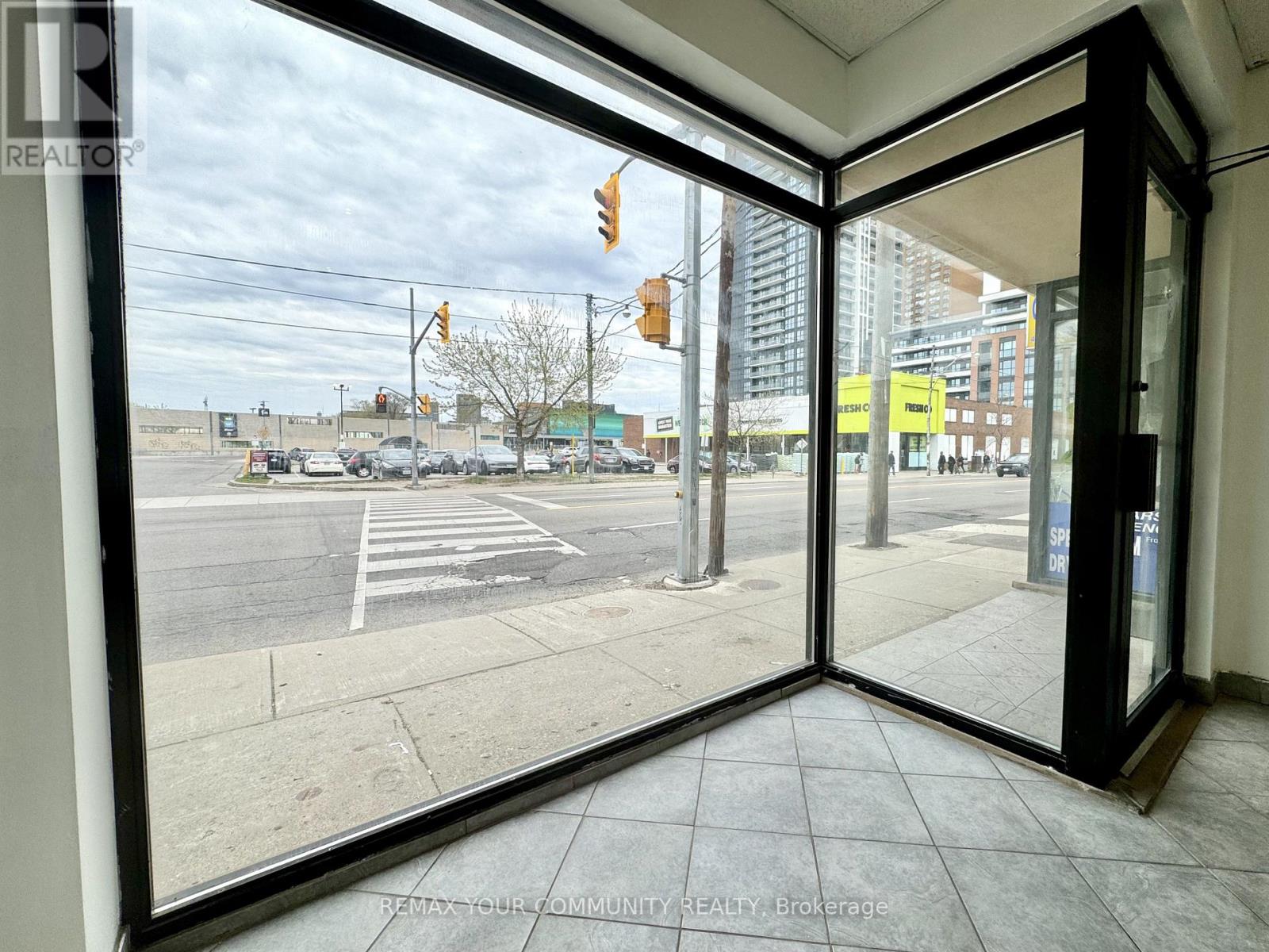 Main - 2417 Dundas Street W Property Photo 3