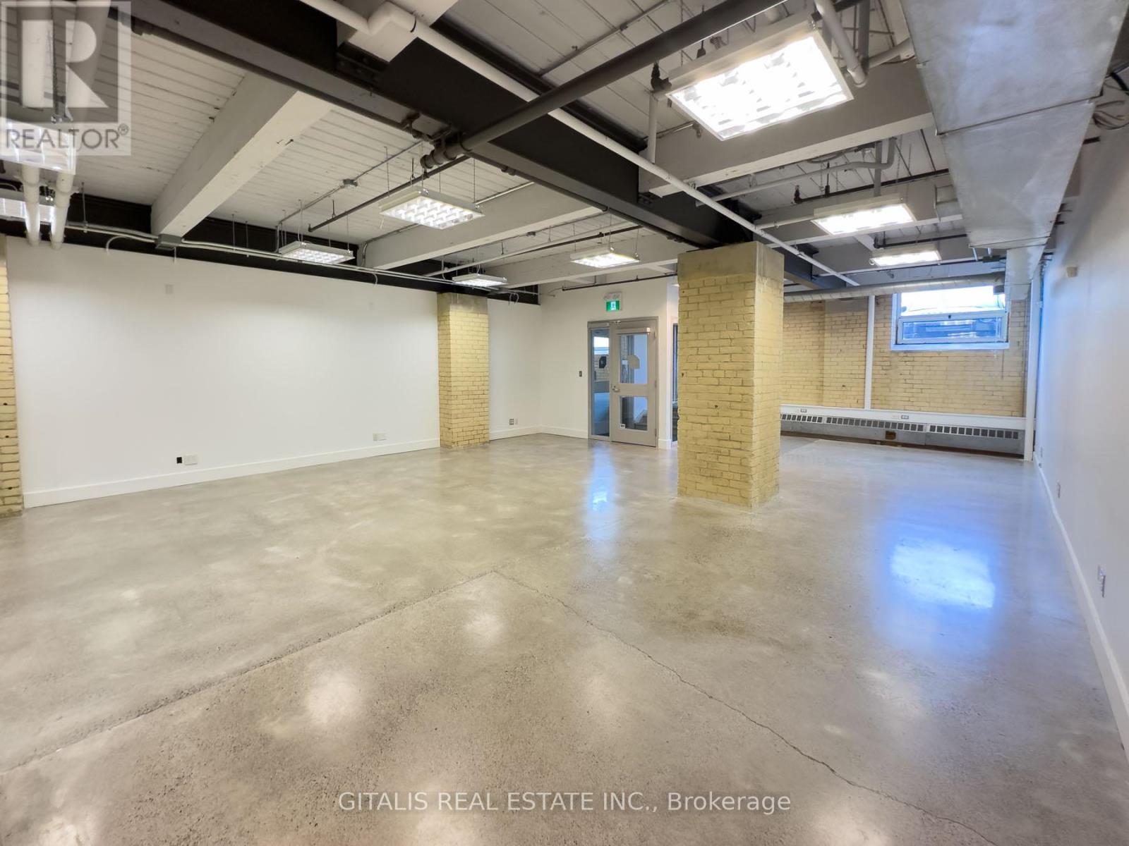 8a - 219 Dufferin Street Property Photo 3
