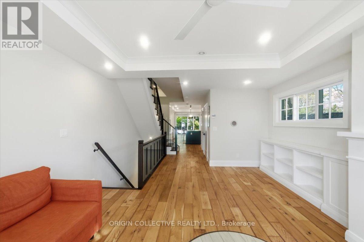 79 Wilson Street E Property Photo 2