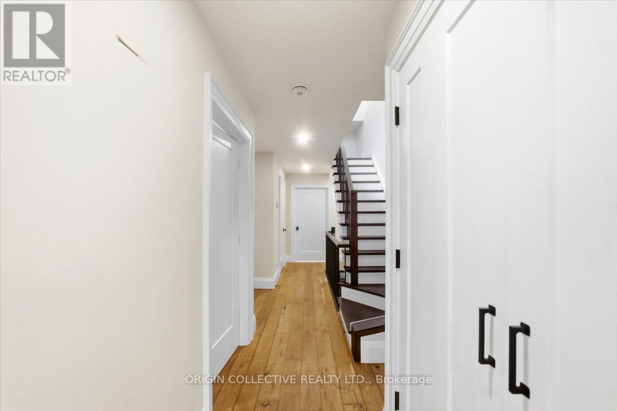 79 Wilson Street E Property Photo 5