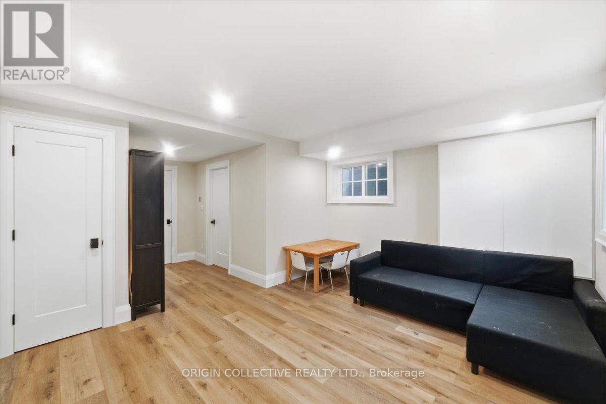 79 Wilson Street E Property Photo 23