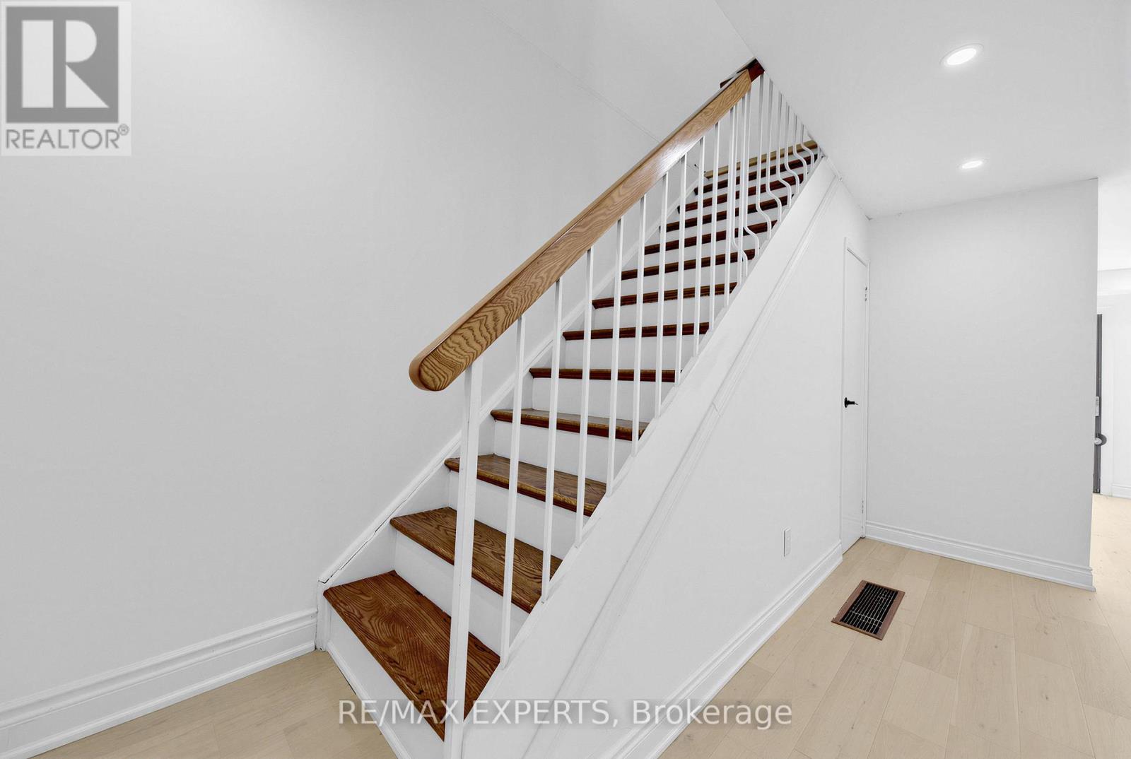 21 Maple Branch Path Property Photo 18