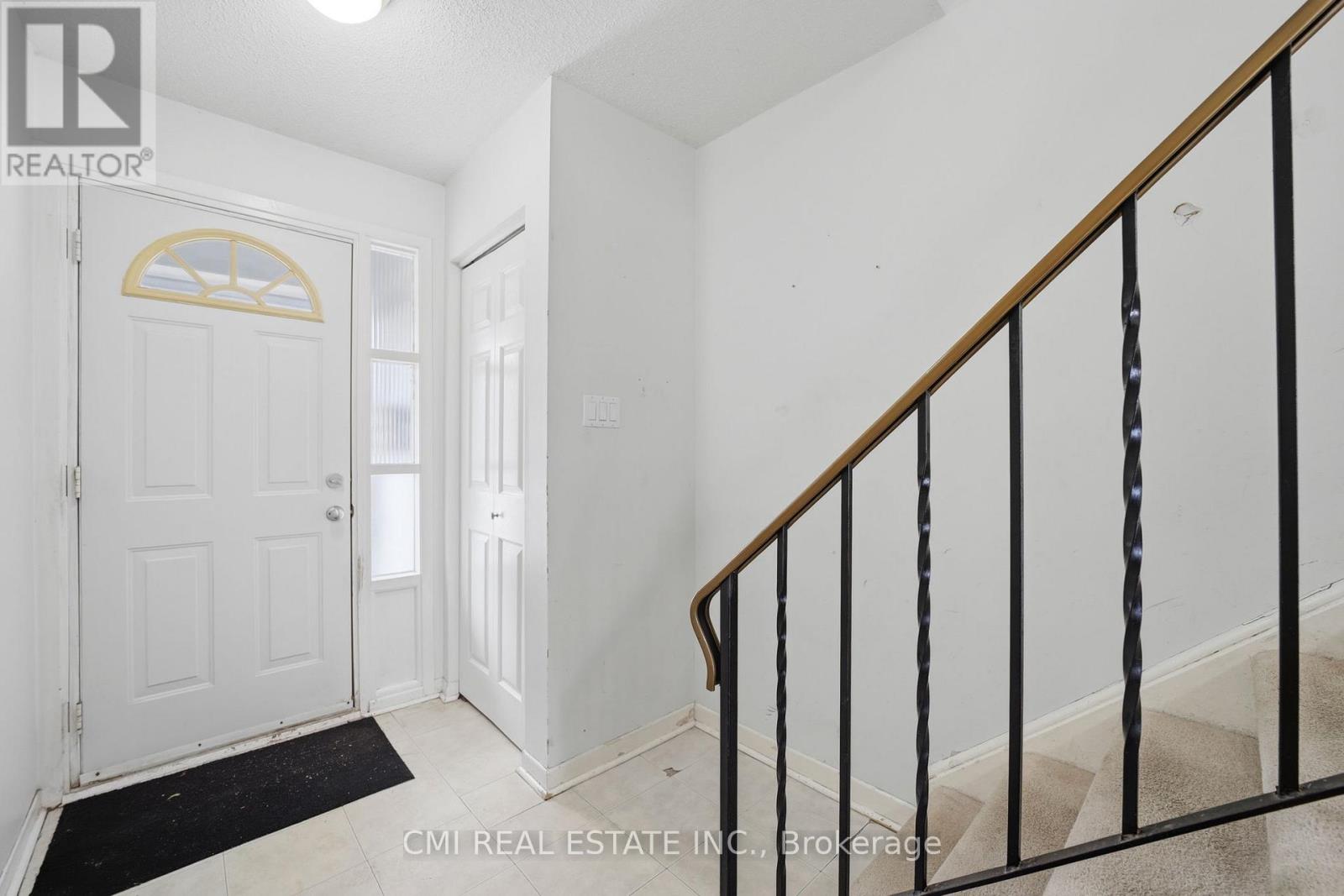 71 - 2440 Bromsgrove Road Property Photo 2