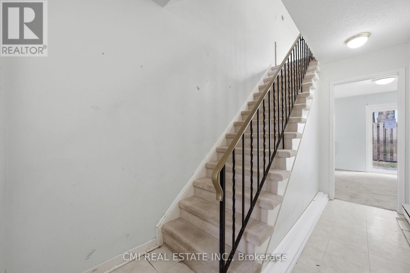 71 - 2440 Bromsgrove Road Property Photo 12