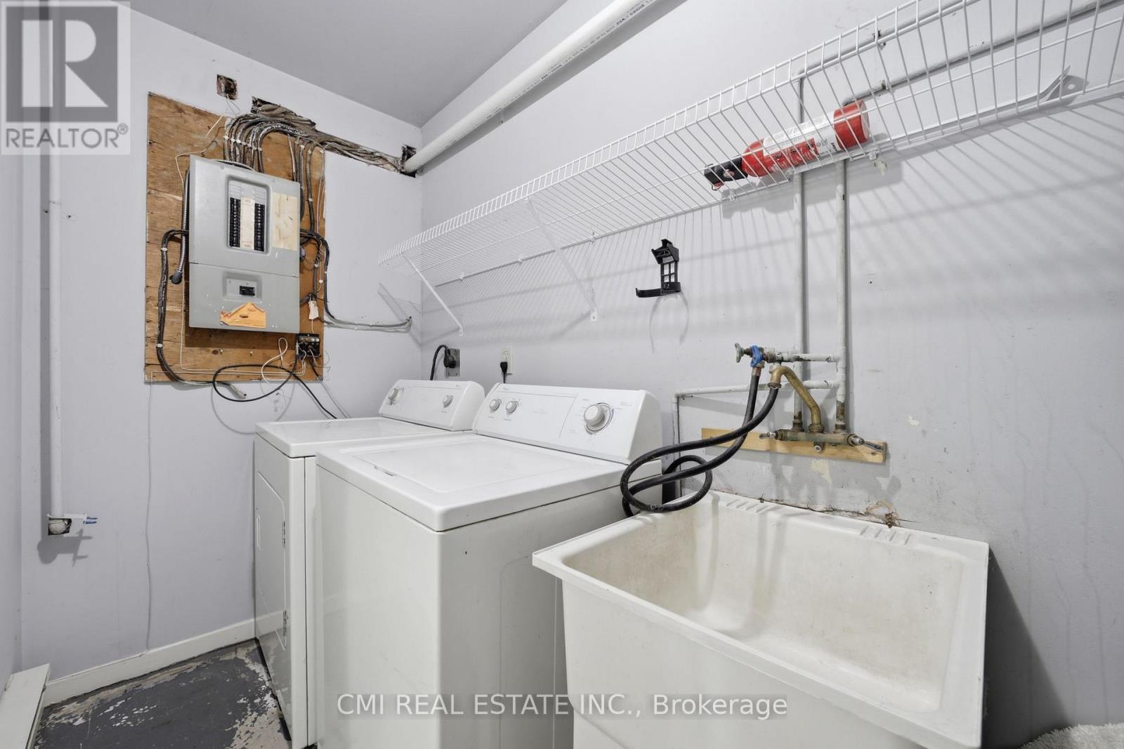 71 - 2440 Bromsgrove Road Property Photo 34