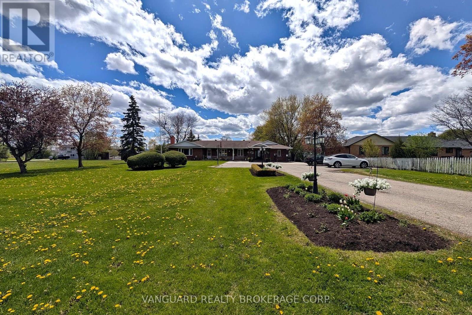 8070 Hornby Road Property Photo 23