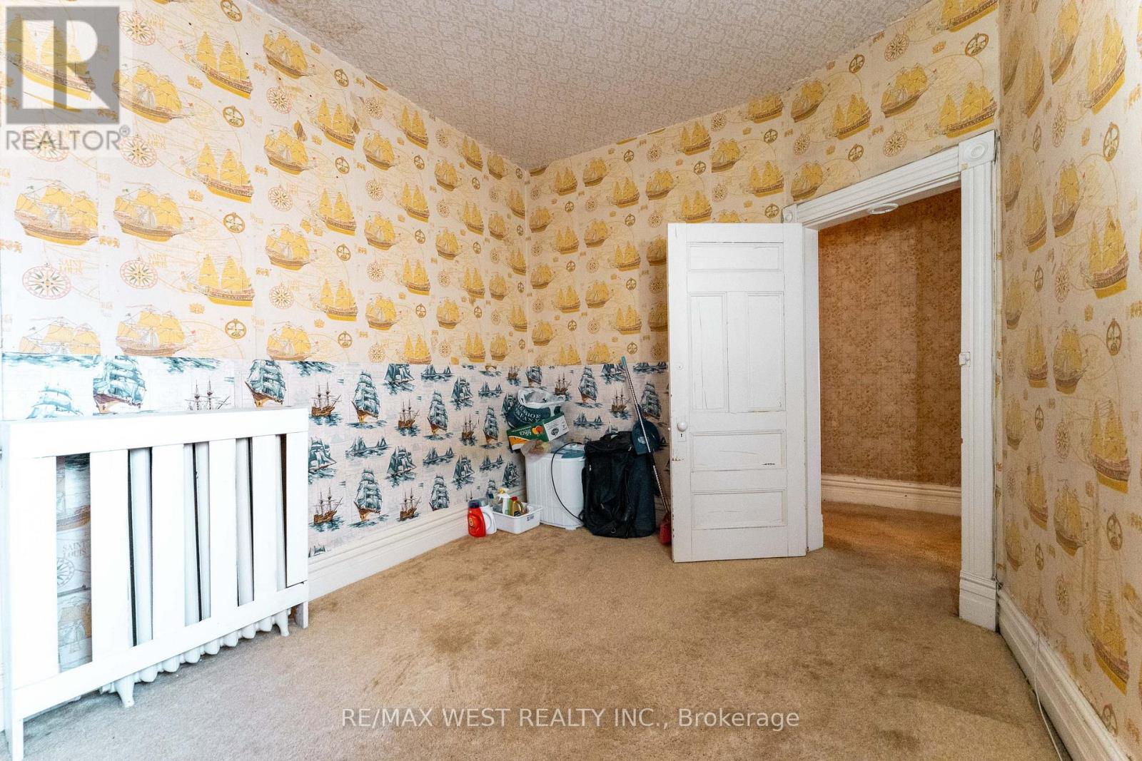 1311 King Street W Property Photo 23