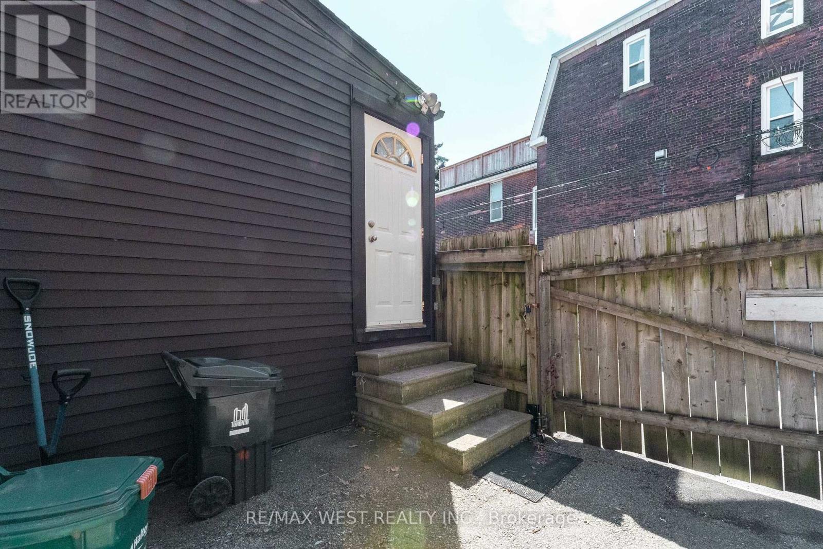 1311 King Street W Property Photo 48