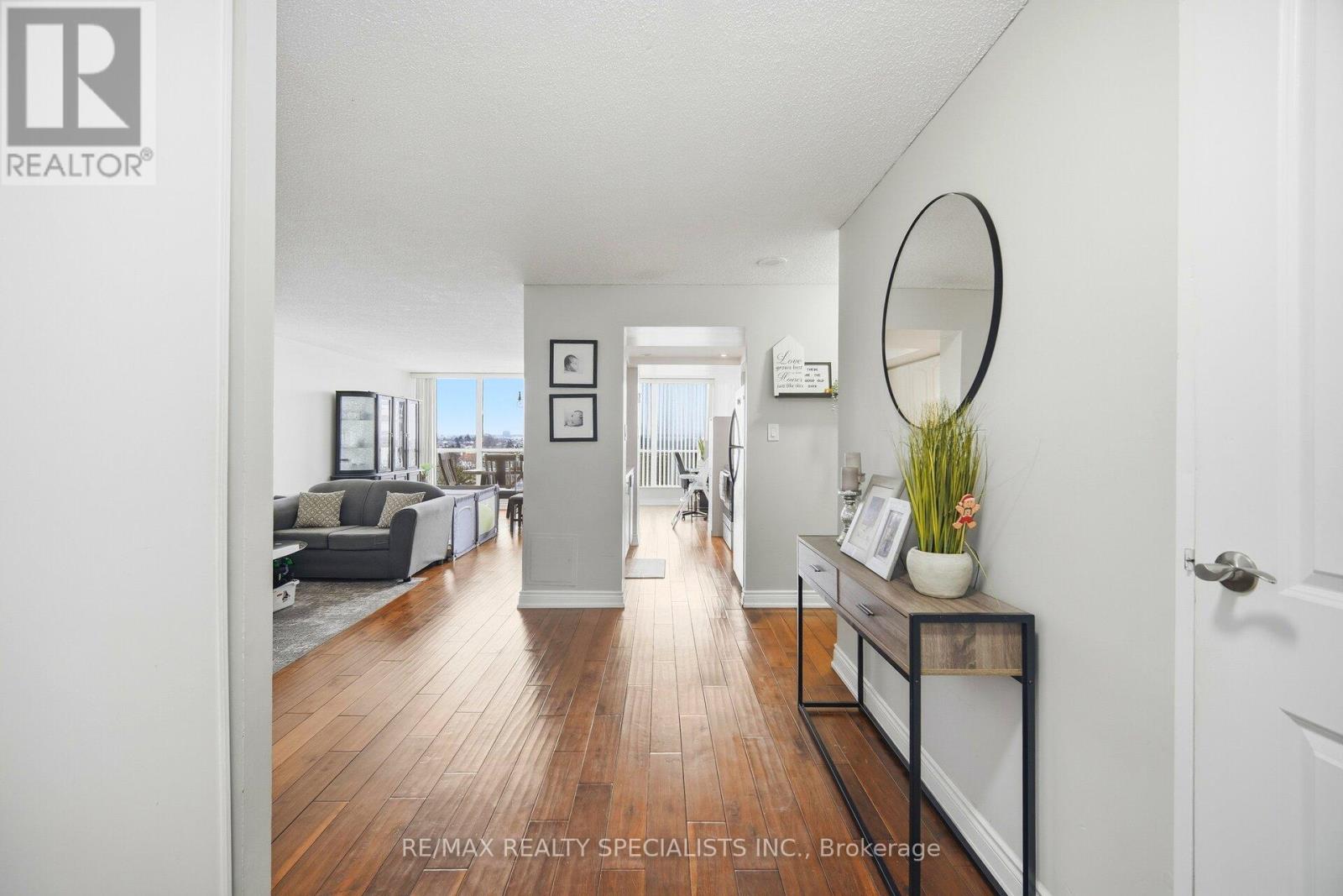 611 - 1 Rowntree Road Property Photo 13