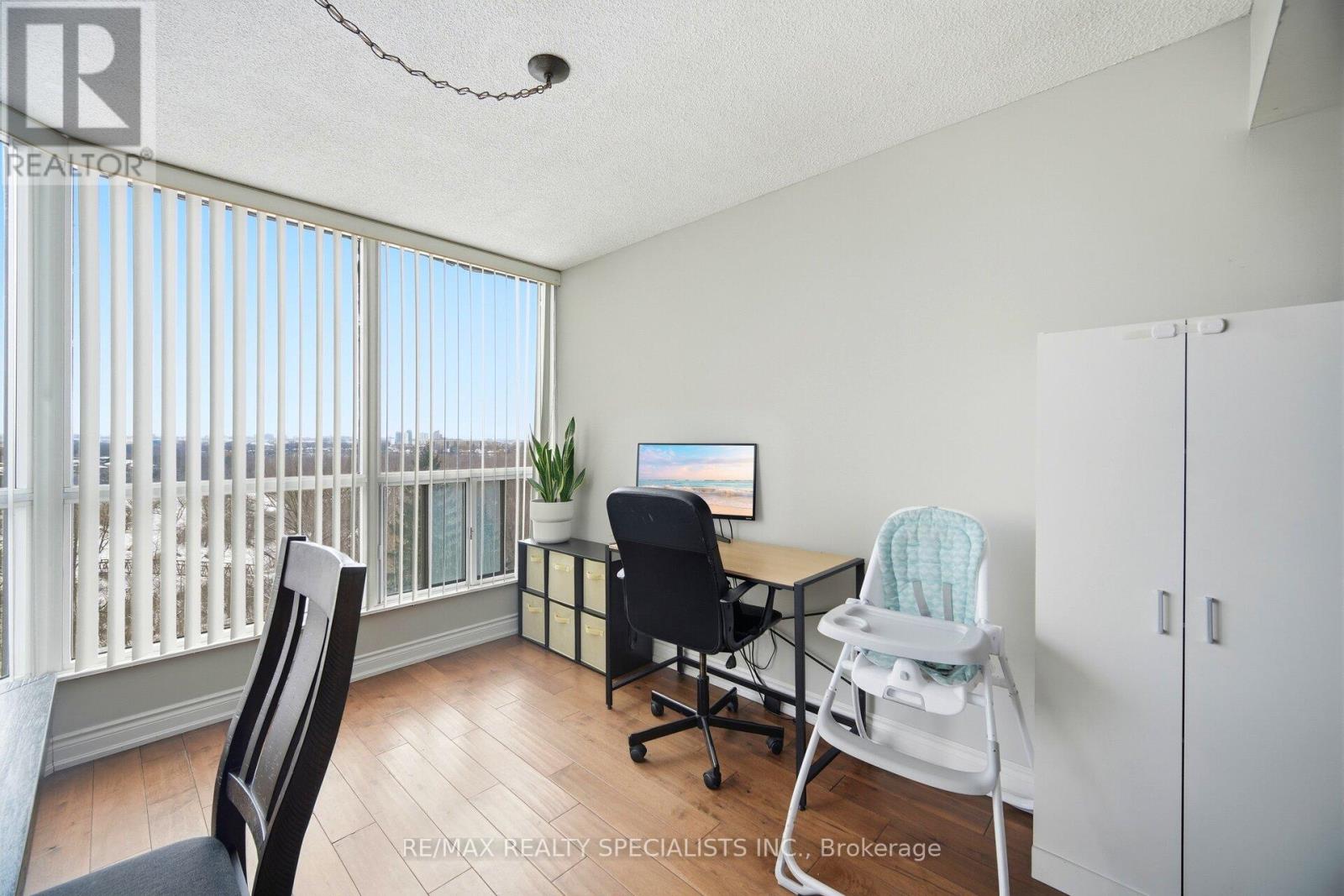 611 - 1 Rowntree Road Property Photo 22