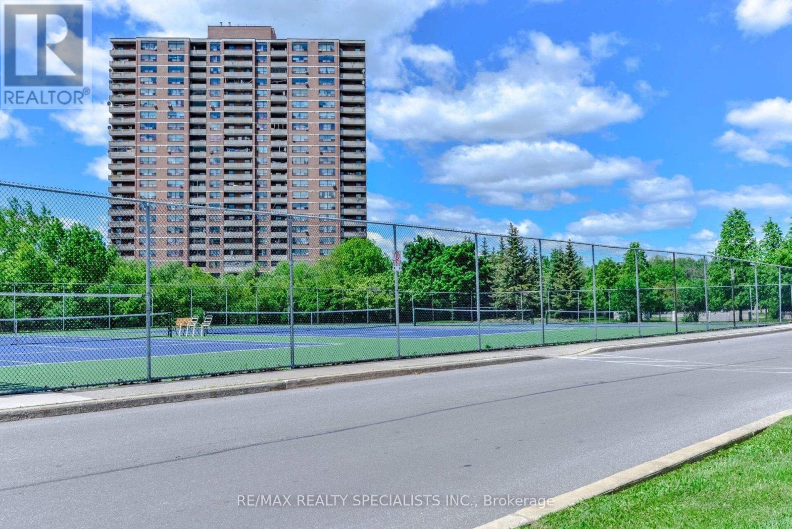 611 - 1 Rowntree Road Property Photo 44