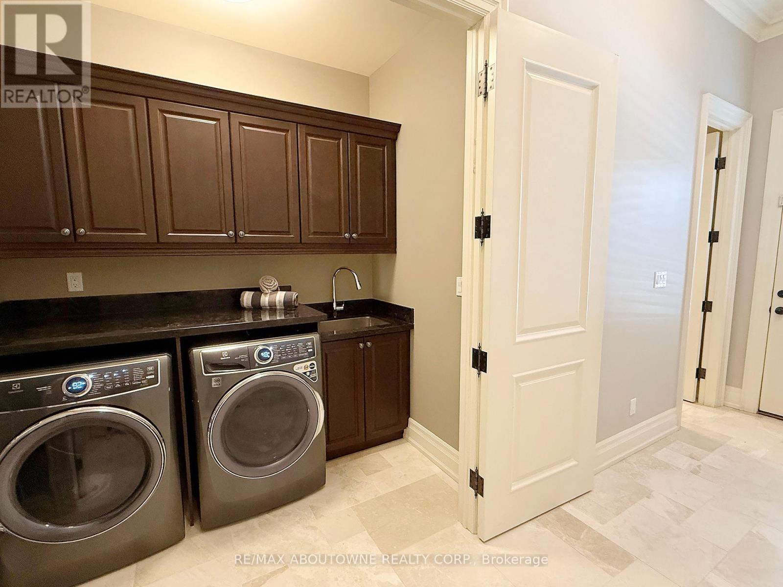 390 Seaton Drive Property Photo 27
