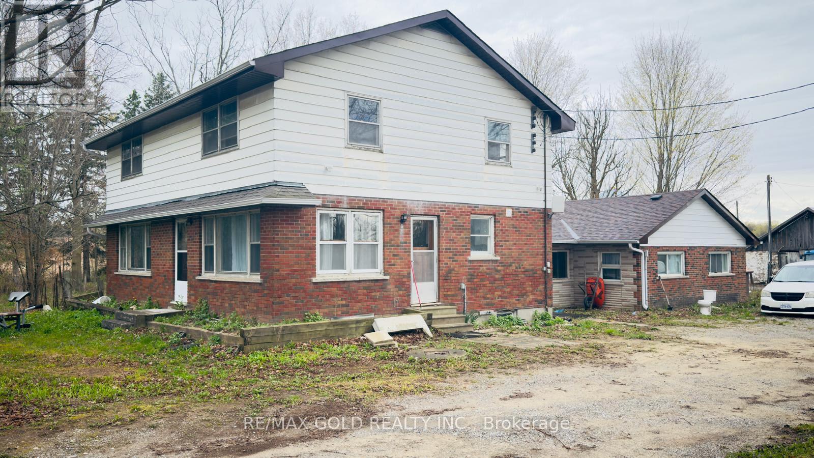 4476 Beech Grove Side Road Property Photo 2