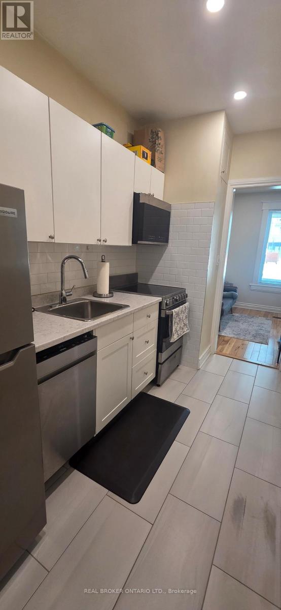 17 Howard Park Avenue Property Photo 7