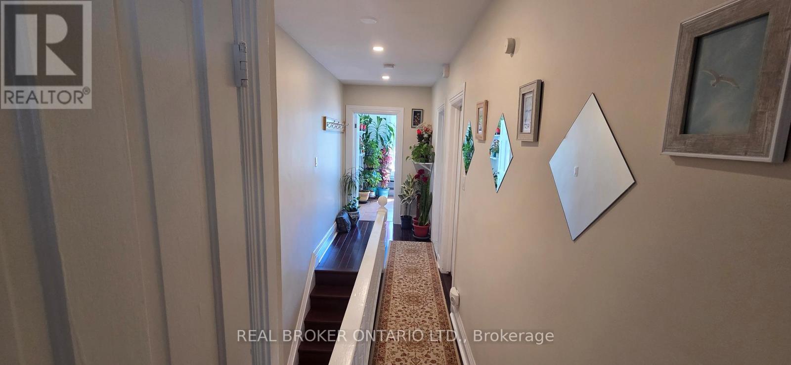 17 Howard Park Avenue Property Photo 17