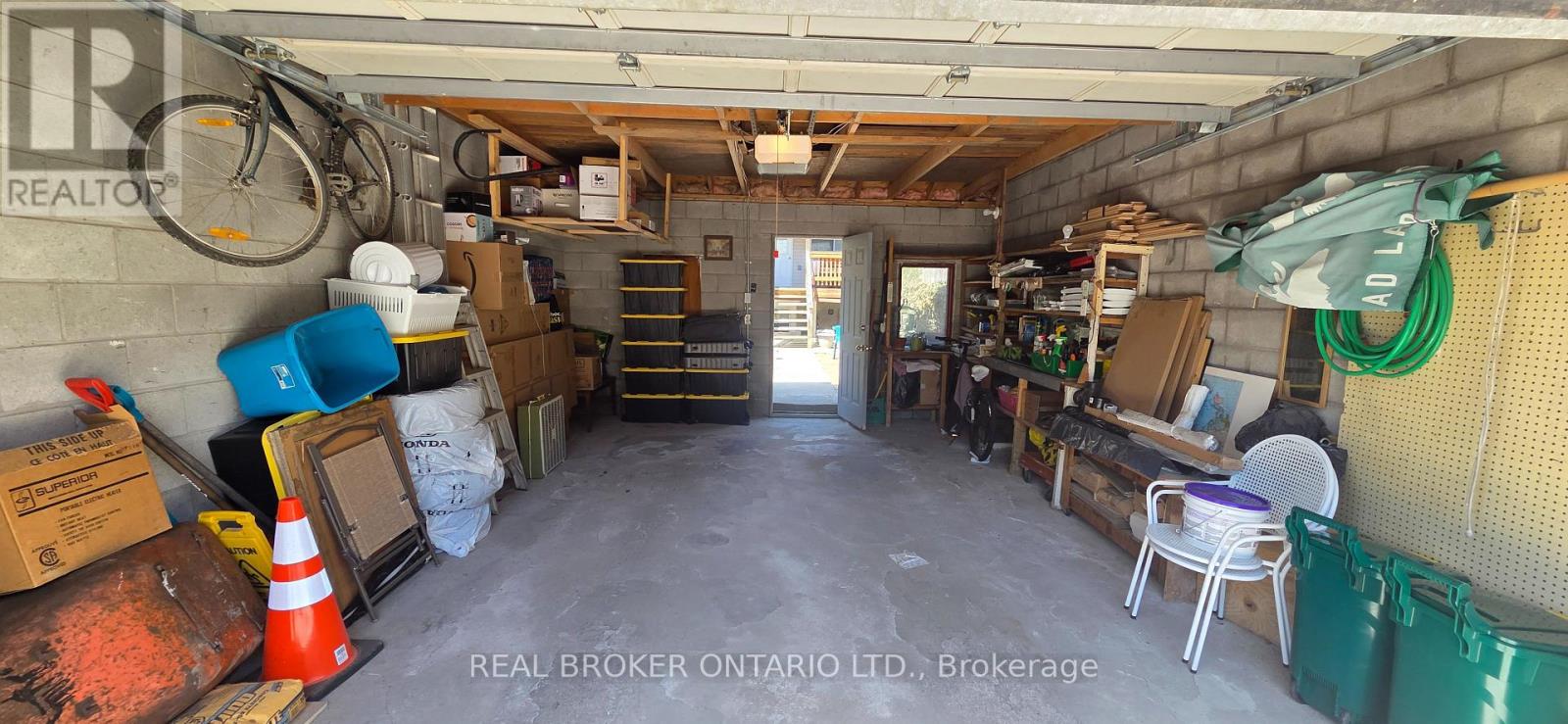 17 Howard Park Avenue Property Photo 29