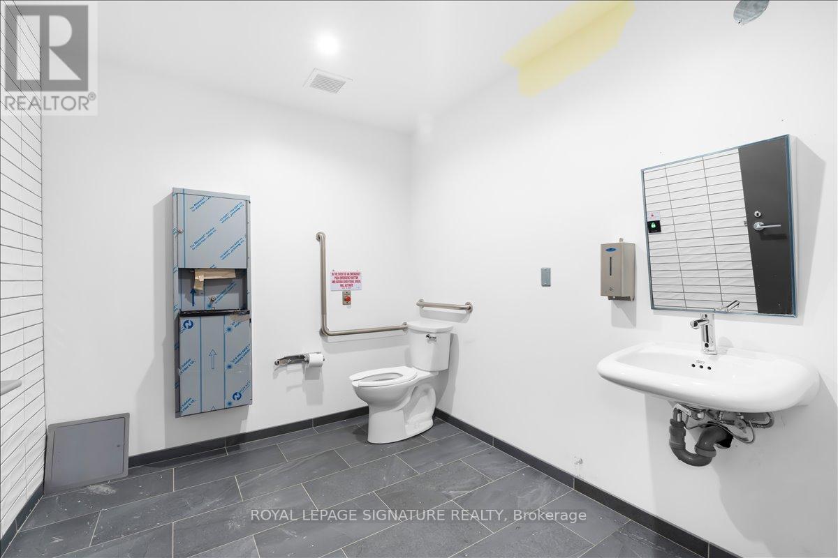 119 - 600 Dixon Road Property Photo 14