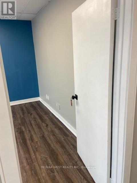 7-8 - 18 Melanie Drive Property Photo 14