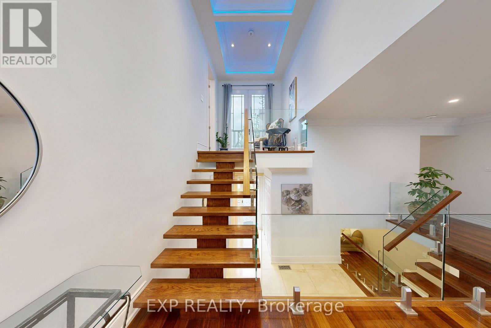 2439 Bridge Road Property Photo 6