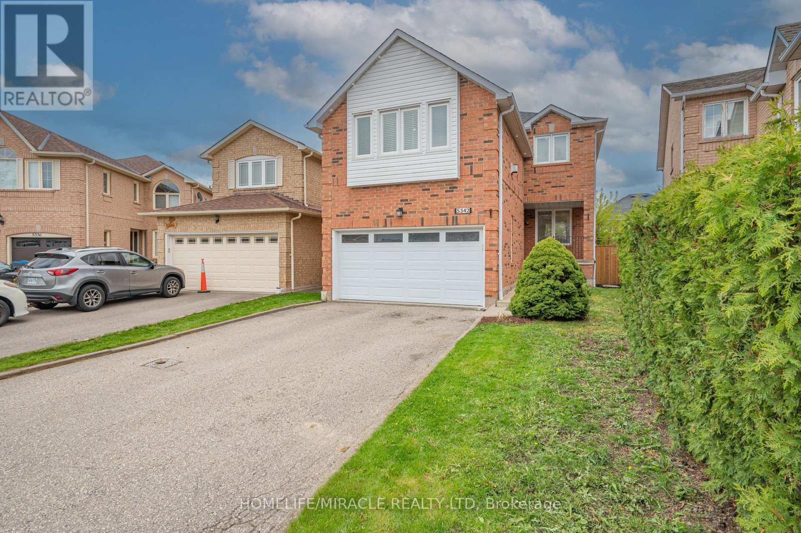 5342 Crane Court Property Photo 4