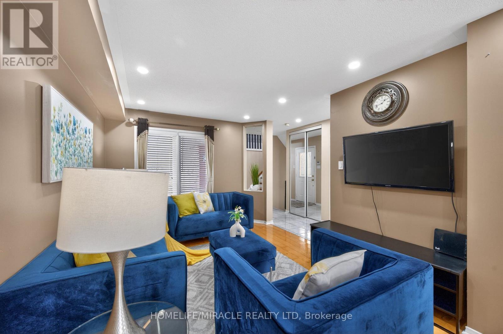5342 Crane Court Property Photo 13