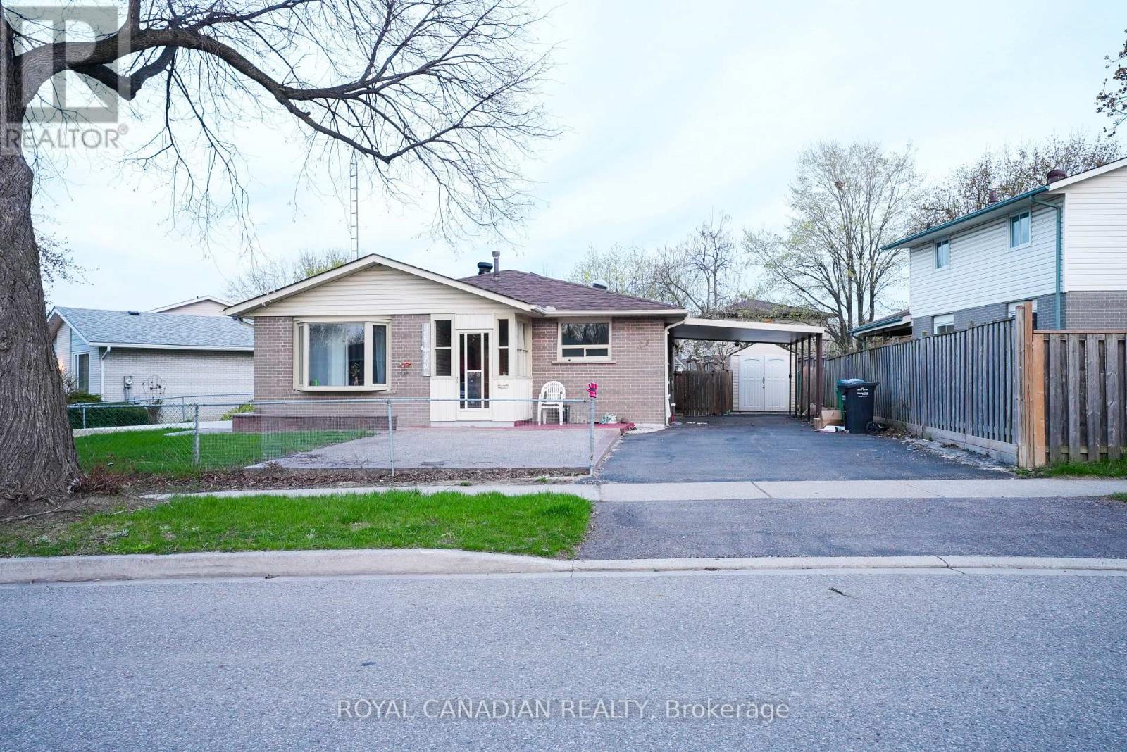 67 Sutherland Avenue Property Photo 1