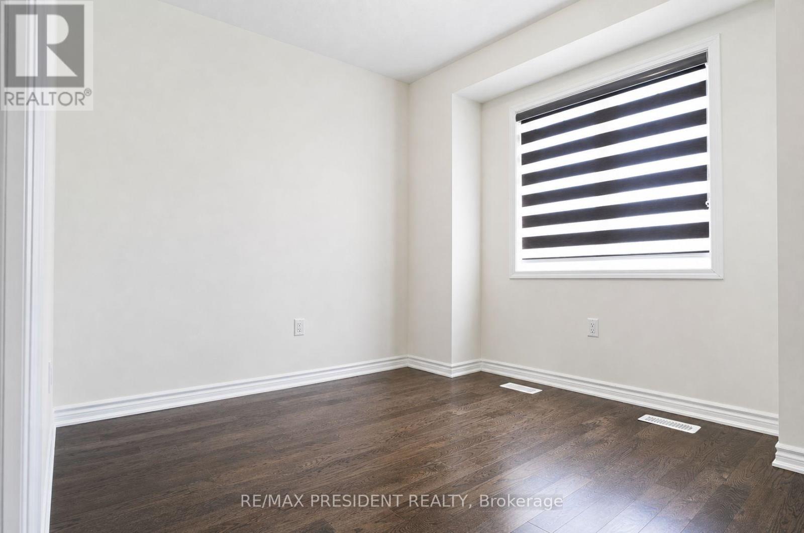 34 Eberly Woods Drive Property Photo 11