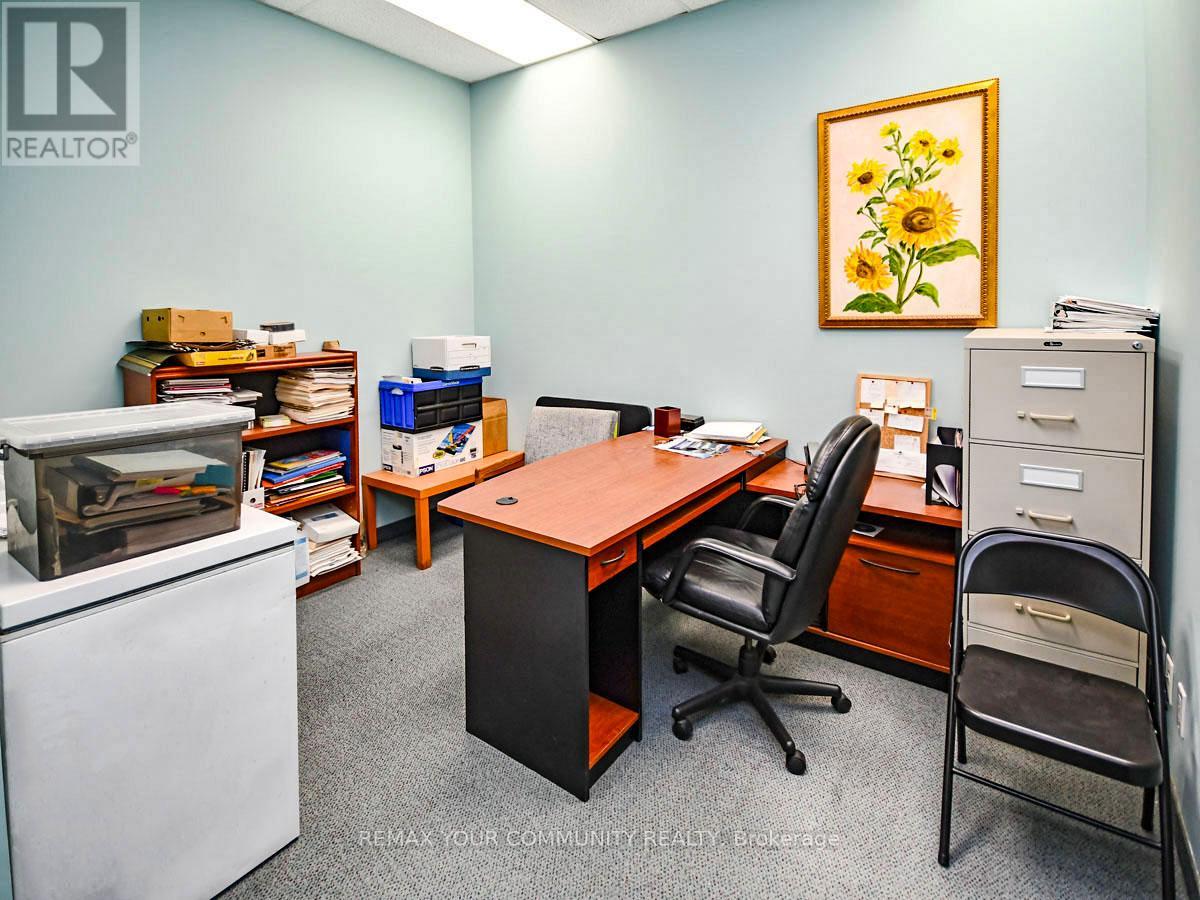 3 - 800 Petrolia Road Property Photo 11
