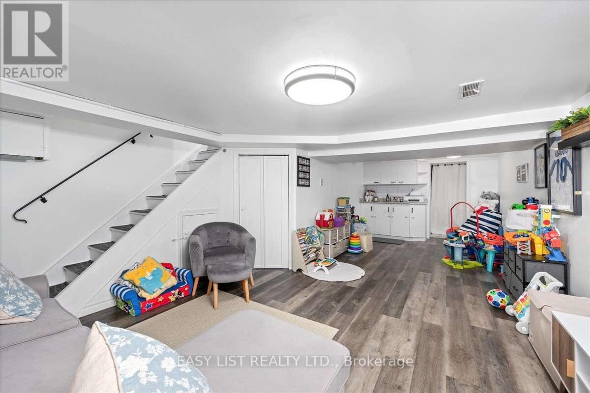 140 Ascot Avenue Property Photo 23