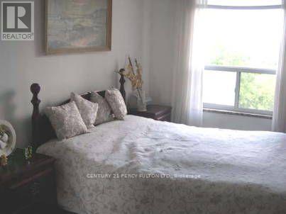 808 - 15 London Green Court Property Photo 3